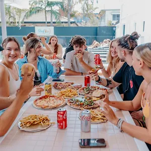 Surf Boutique Backpackers - Free Breakfast Ostello